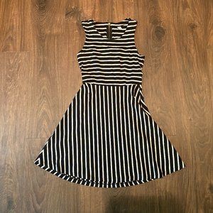 Old Navy Fit and Flair Dress • Size Small
